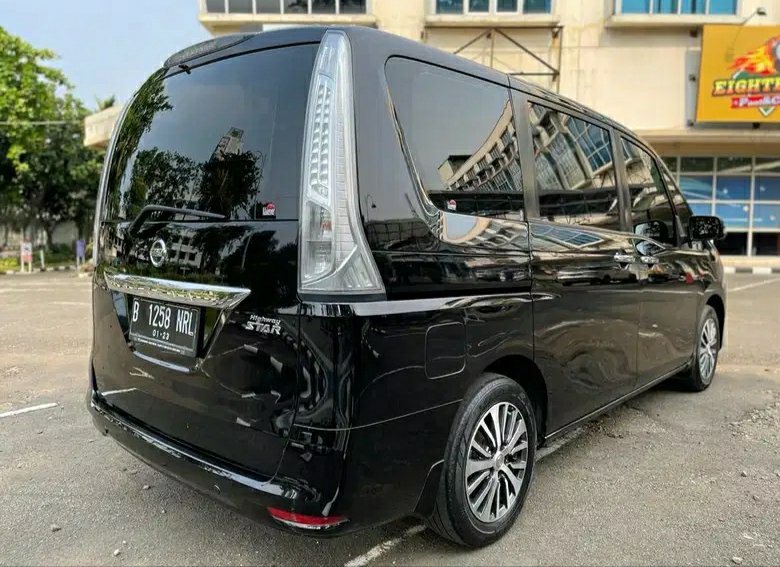 Nissan Serena 2.0x At Bensin 2017
