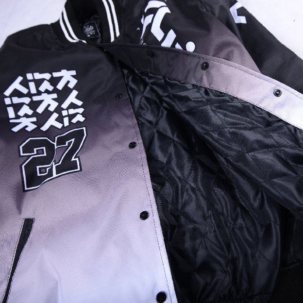 JAKET VARSITY GRADIASI HITAM DAN UNGU , JAKET VARSITY UNISEX