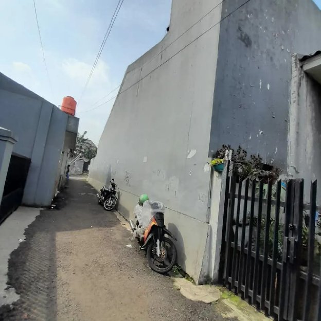 Rumah strategis daerah cirendeu
