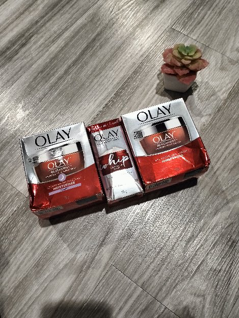 Olay Regenerist Krim Pelembab Pagi & Malam Anti Aging