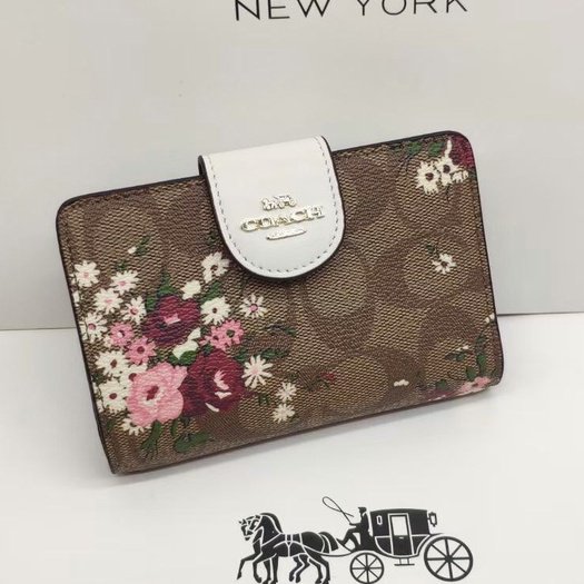 Dompet Coach