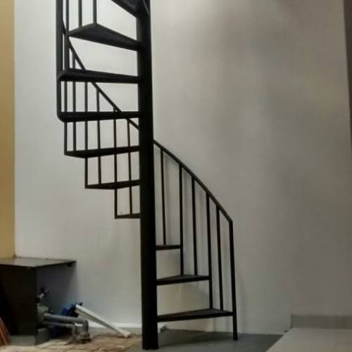 Tangga putar minimalis