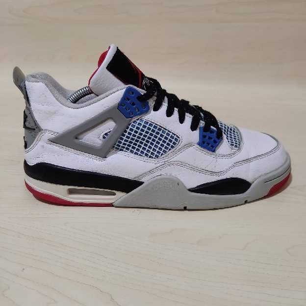 Sepatu Air Jordan 4 Retro White Fire Red Teck Grey Original Second