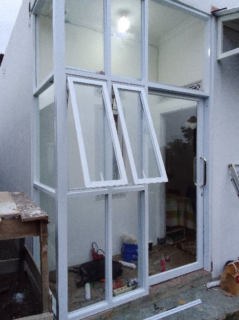 kusen aluminium dan jendela casmnt