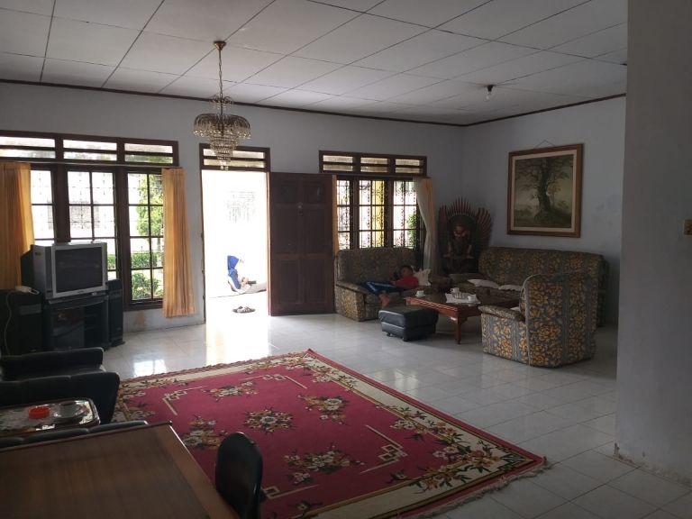 Vila cisarua puncak bogor
