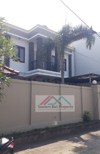 MURAH/ rumah modern minimalis di kawasan Renon Denpasar Bali 