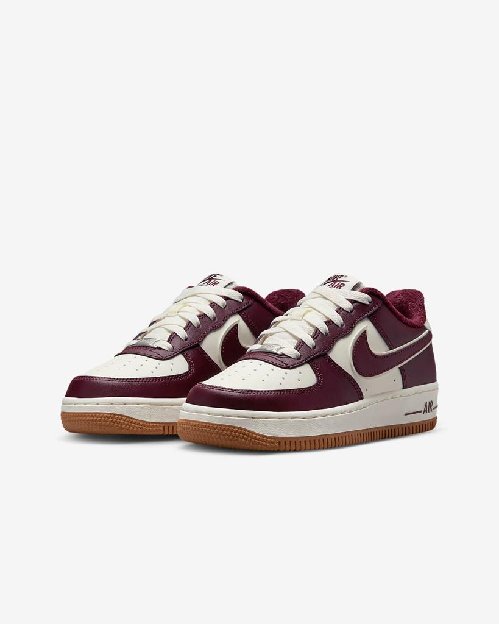 Sepatu Nike Air Force 1 Lv8 3