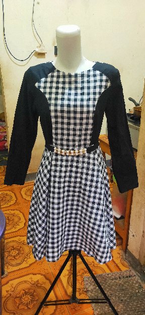 Dress Kotak Lengan Panjang