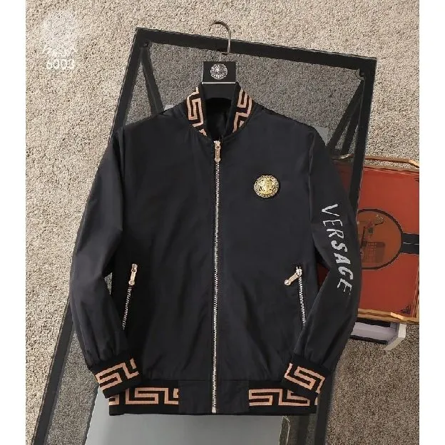 Jaket zipper pria versace