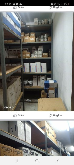menjual spare part mobil dan menyediakan selang dump truk 