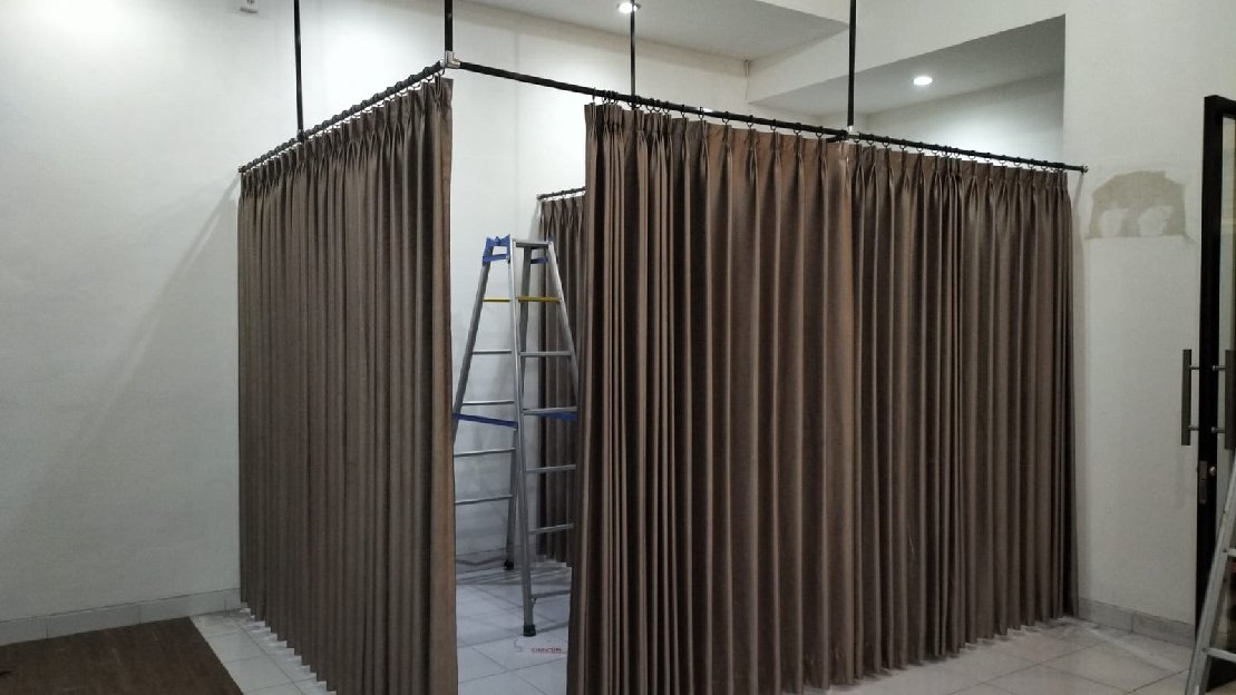 Gorden Korden Sekat Ruangan Bahan Blackout
