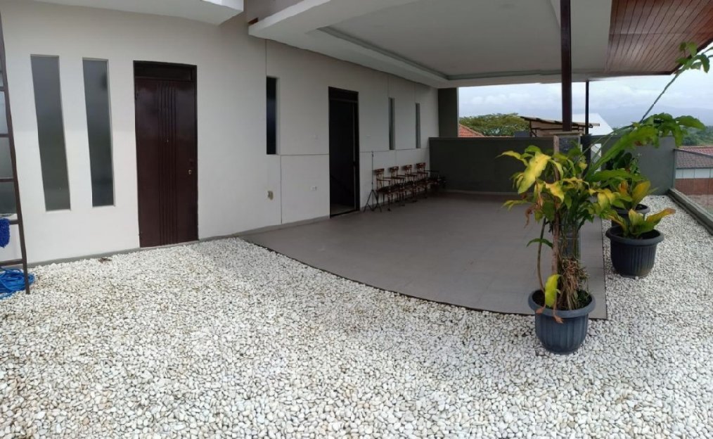 Rumah Modern Tropis Nyaman Cluster Premium KBP Bandung Barat