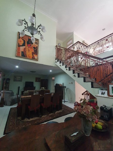 Rumah Asri Terawat 2 Lantai SHM Puri Bintaro Tangerang Selatan