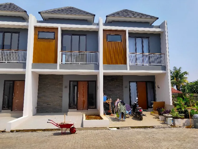Rumah 2 lantai siap huni di pamulang