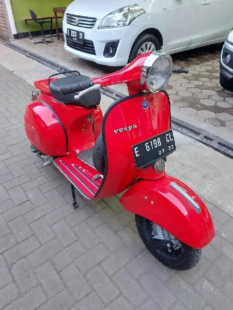 Vespa tahun 1978 mulus