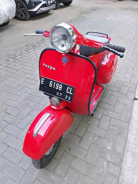 Vespa tahun 1978 mulus