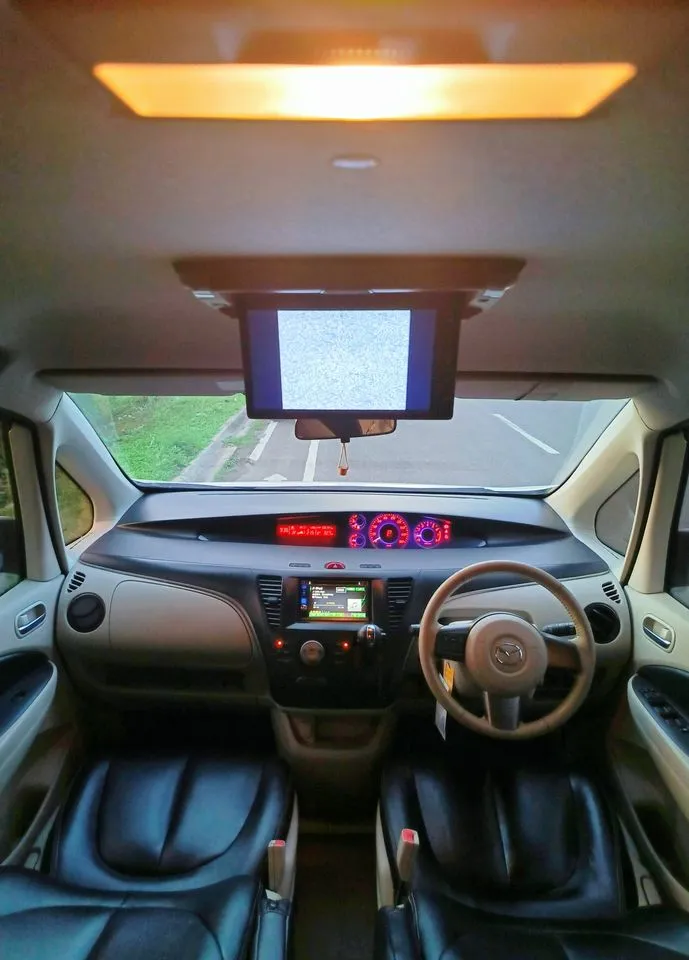 2012 Mazda biante 2.0 matic
