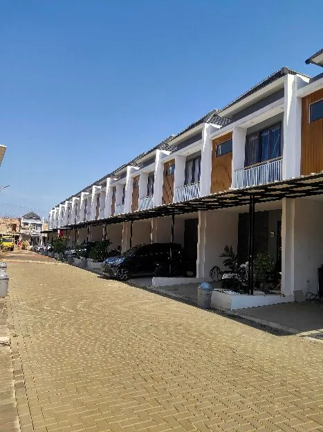 2 lantai dan siap huni di pamulang