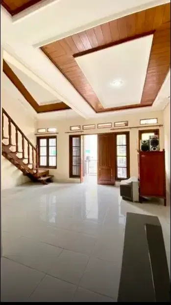 Rumah Bagus Strategis Disewakan