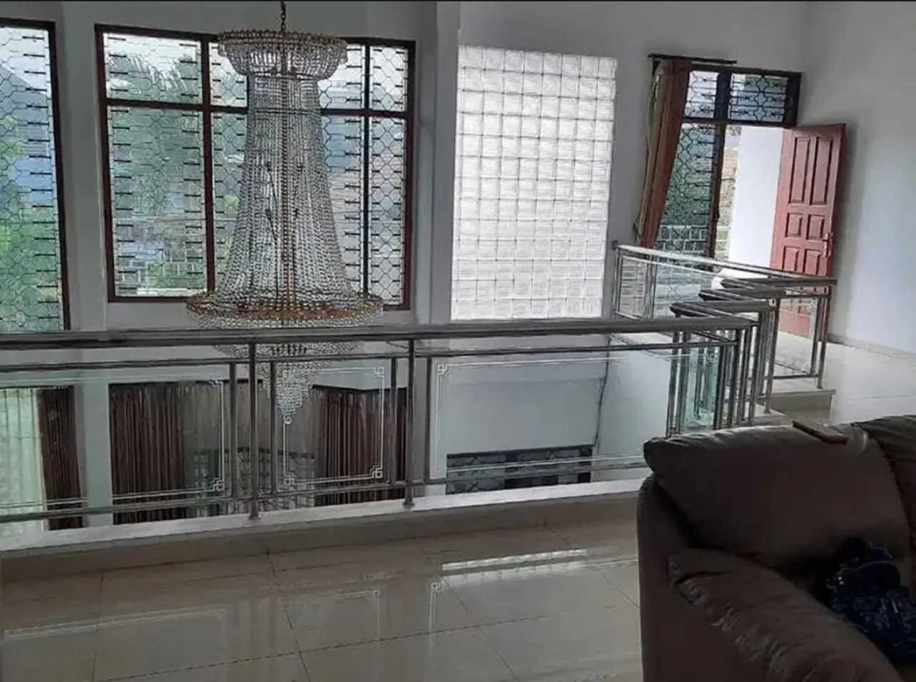 Jual Rumah Mewah Surabaya Shm Kawasan Dharmahusada Indah Utara