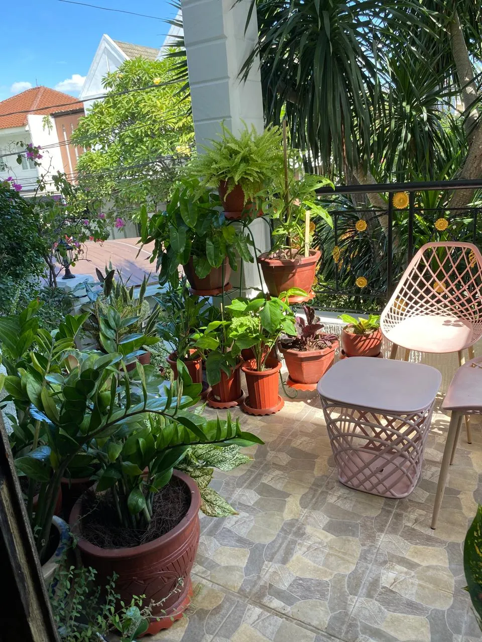 Rumah kokoh siap huni di pondok indah jakarta selatan