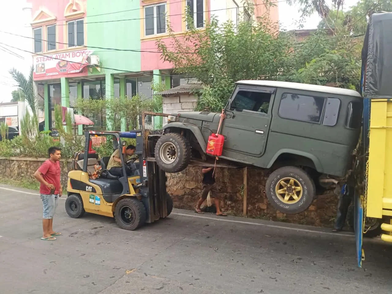 Solusi Angkat Barang - Sewa Rental Forklift Cakung, Jatinegara Harga Termurah