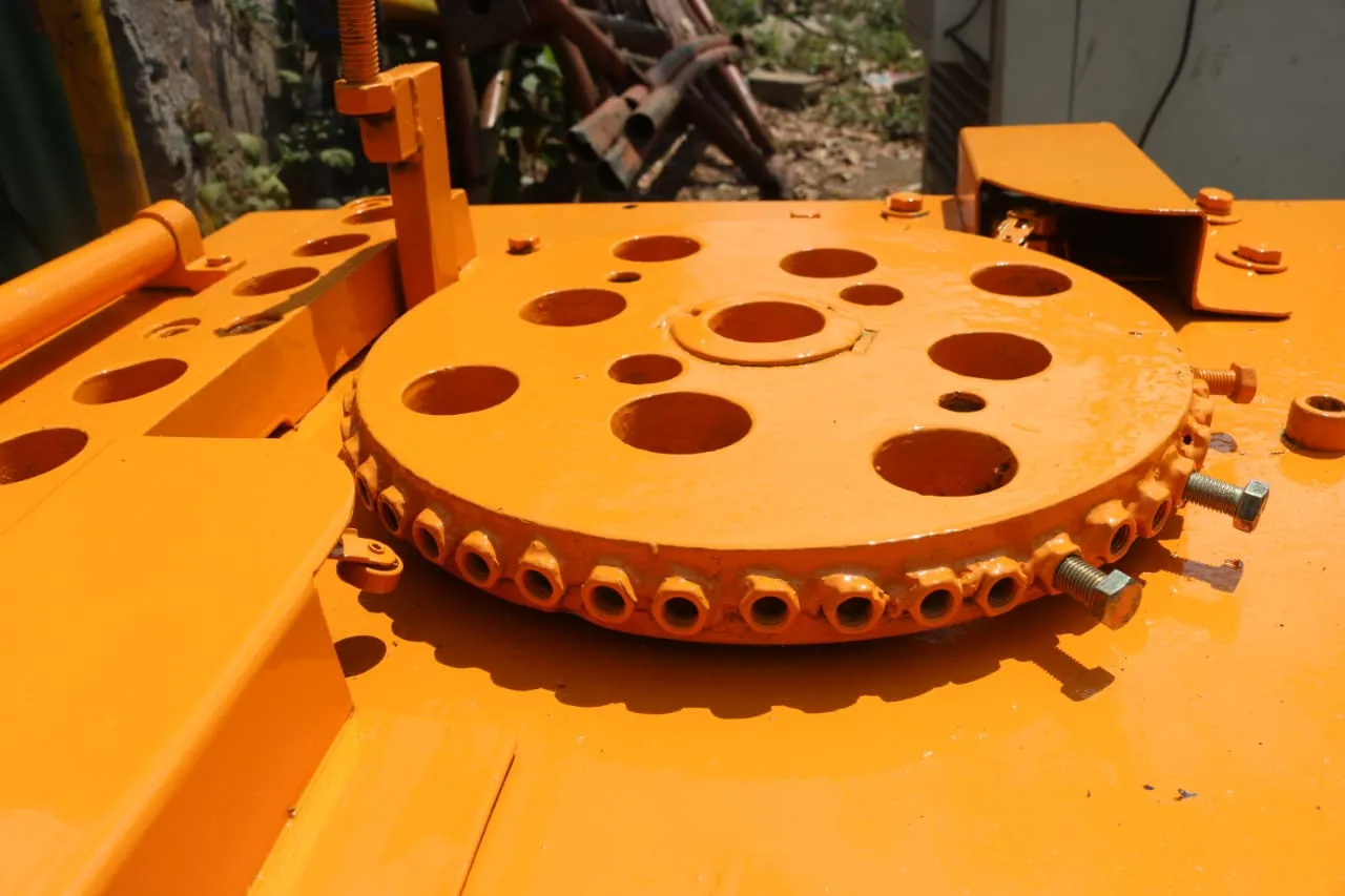 Sewa Bar Bender Kabupaten Banyuwangi Alat Pembengkok Besi Beton Diameter 8 mm - 32 mm