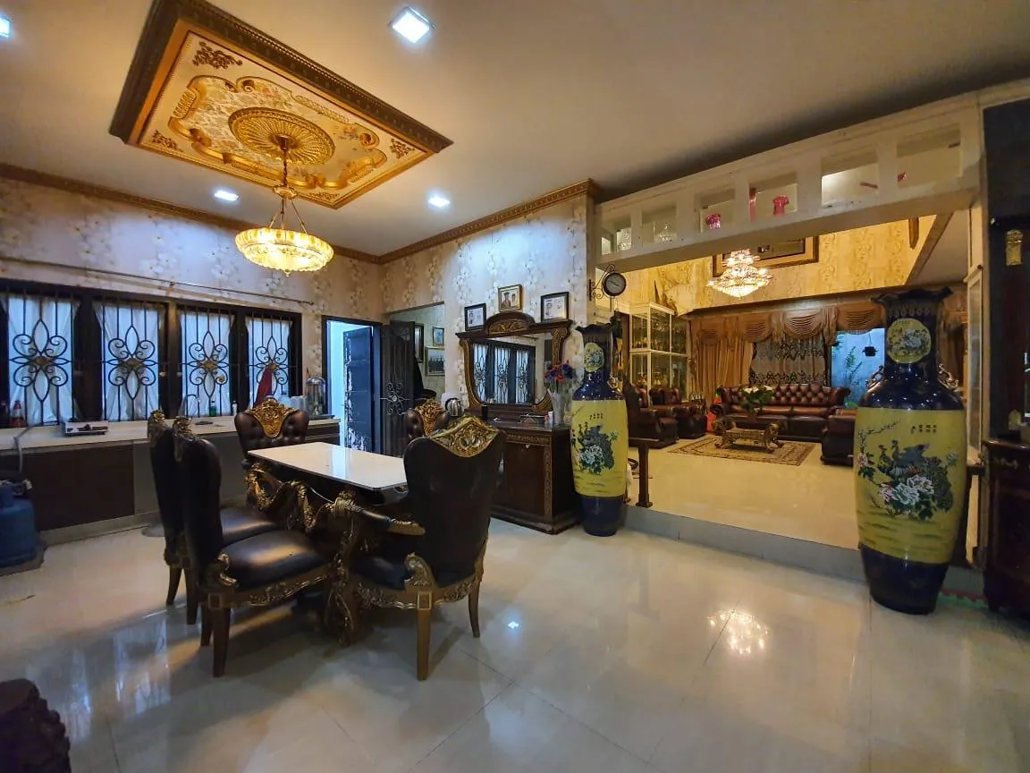 Rumah mewah siap huni american style di kemang jakarta selatan