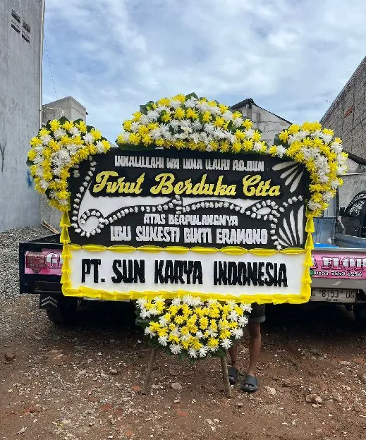 Ain Florist Karangan Bunga papan di Jakarta Timur