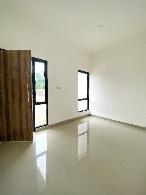 RUMAH READY SIAP HUNI CLUSTER 2 LANTAI DEKAT STASIUN SERPONG DAN TOL RAWABUNTU TANGERANG SELATAN