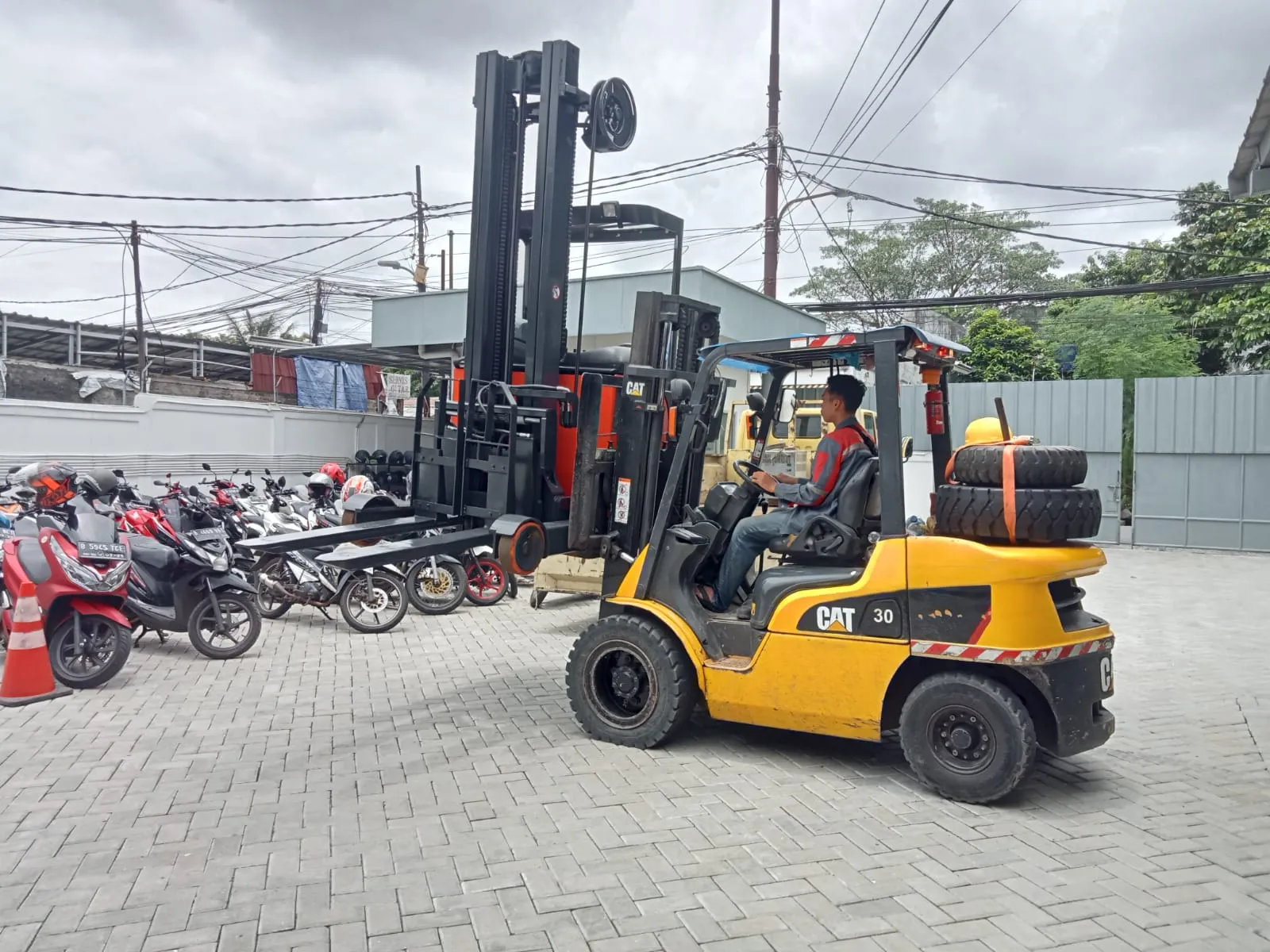 Update - Sewa Forklift Termurah Lenteng Agung Jagakarsa Jakarta Selatan