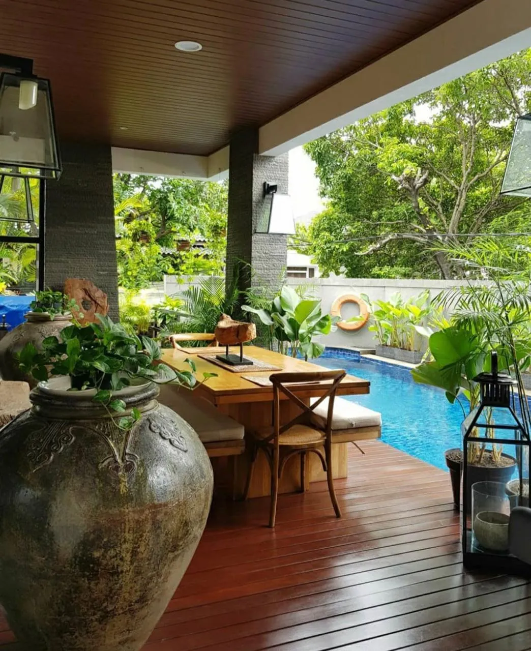 Rumah baru desain tropical modern siap huni di pondok indah jakarta selatan