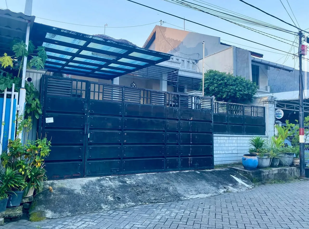 Jual Rumah Kawasan Darmo Jalan Satelit Timur Surabaya