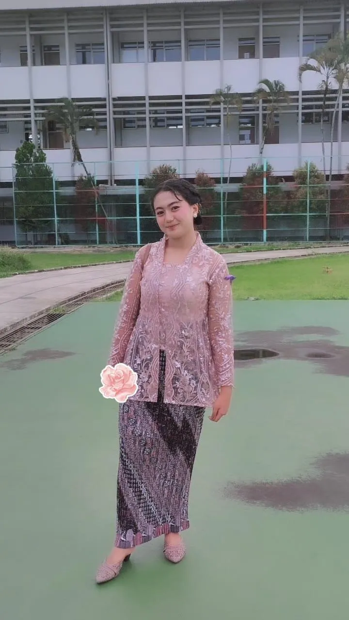 Terbaik, Kebaya Modern Kutubaru, Wisuda Hijab, Tunangan, Anak SMP, Lombok, NENG LINA KEBAYA