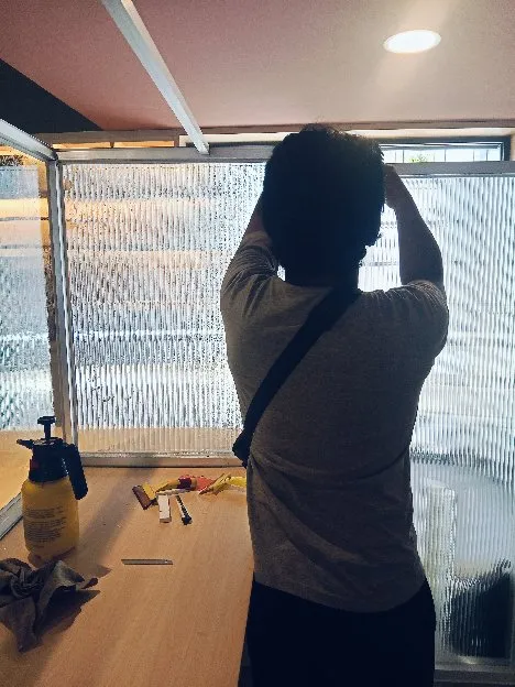 sticker sandblast kaca rumah cibubur
