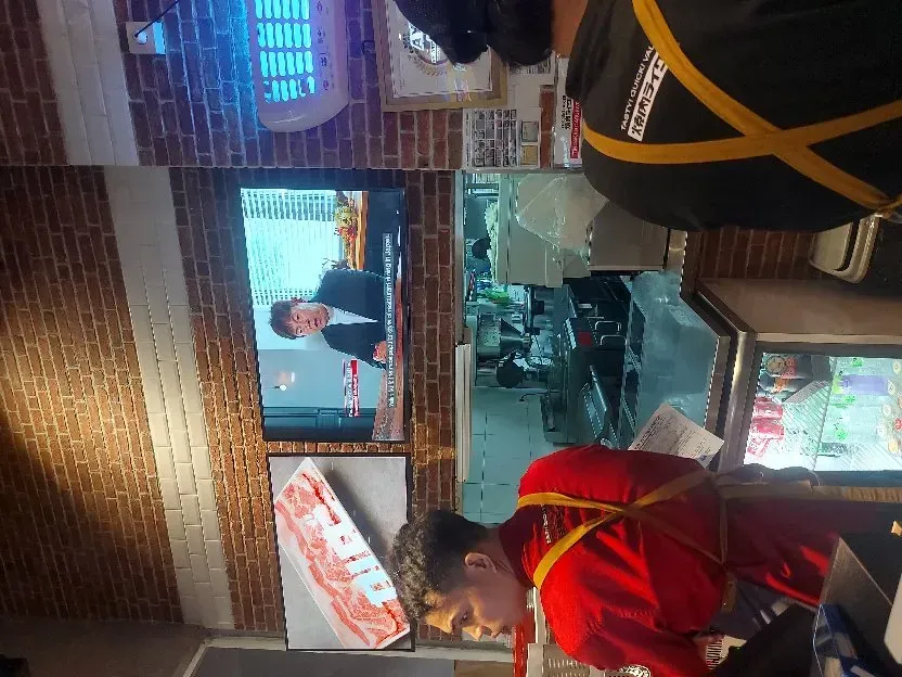 SERVICE TV LED PANGGILAN MAMPANG JAKARTA