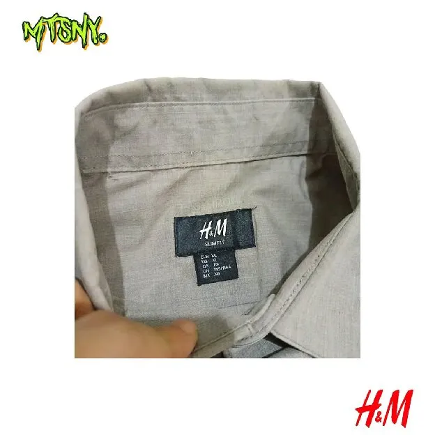 Kemeja Slim Fit Kasual Kerja HNM H&M Easy Iron Lengan Pendek