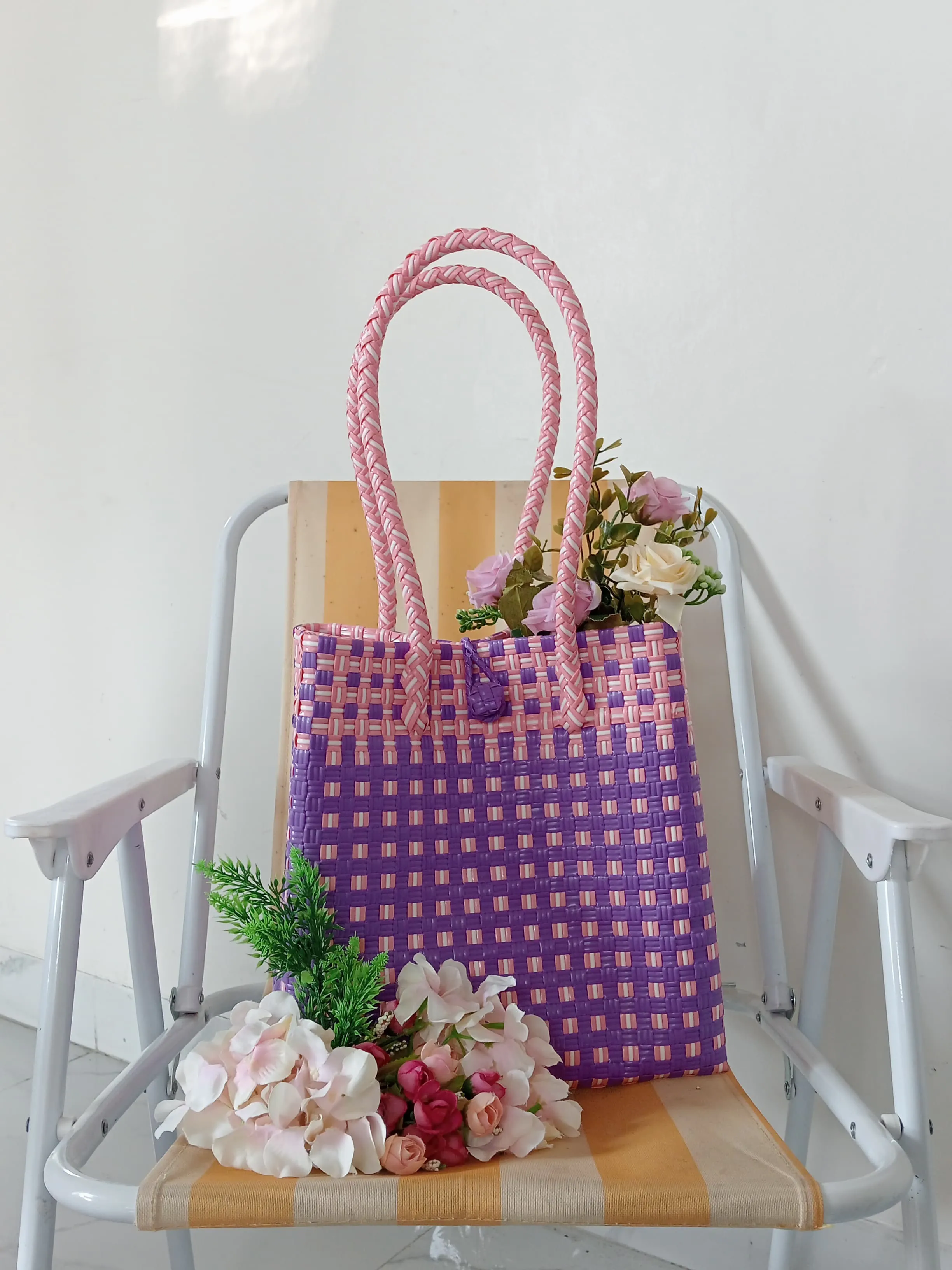 Grosir Tas Anyaman Plastik Bondowoso Pengrajin Tas Anyaman Plastik Bondowoso