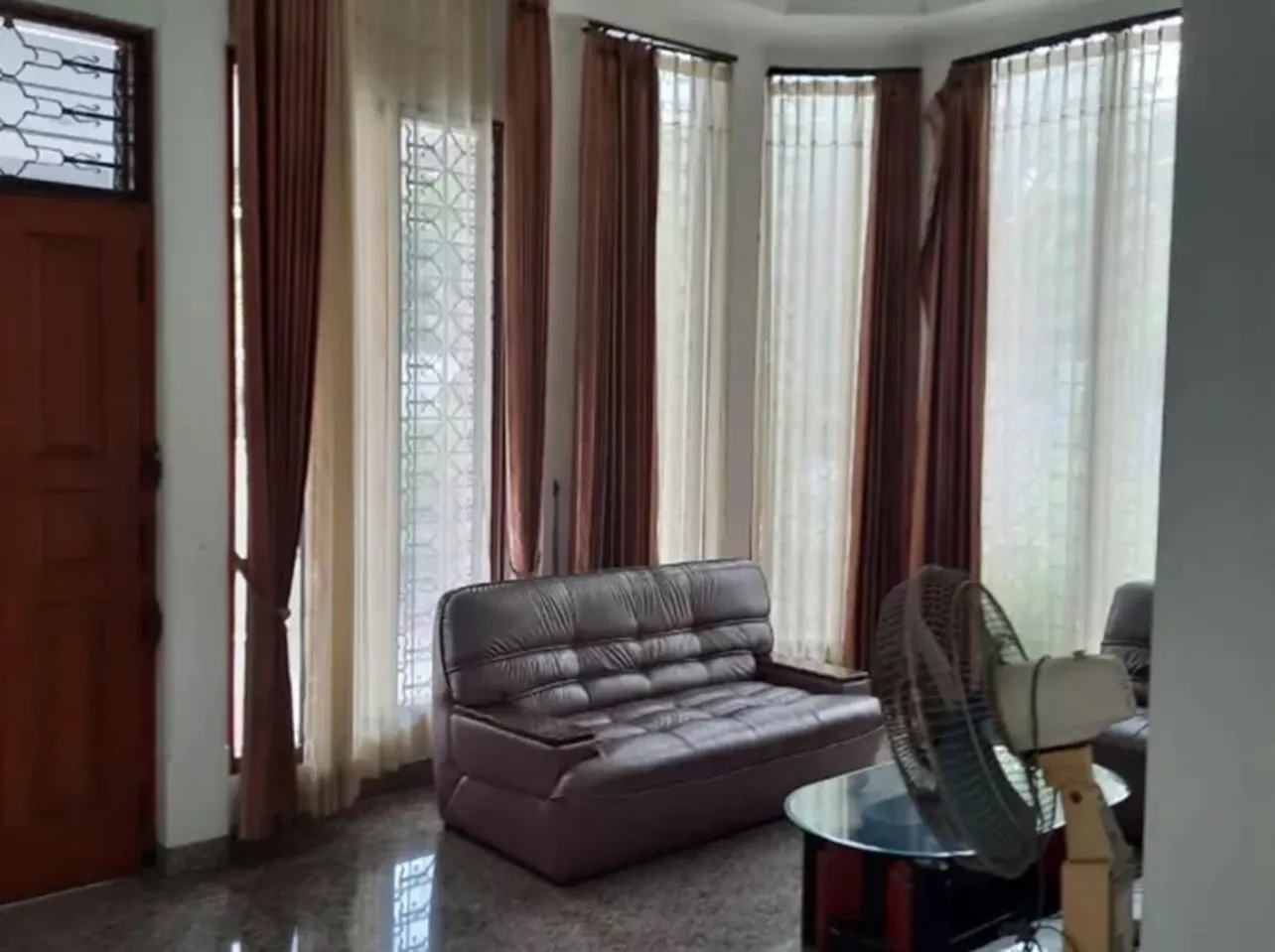 Jual Rumah Mewah Surabaya Shm Kawasan Dharmahusada Indah Utara
