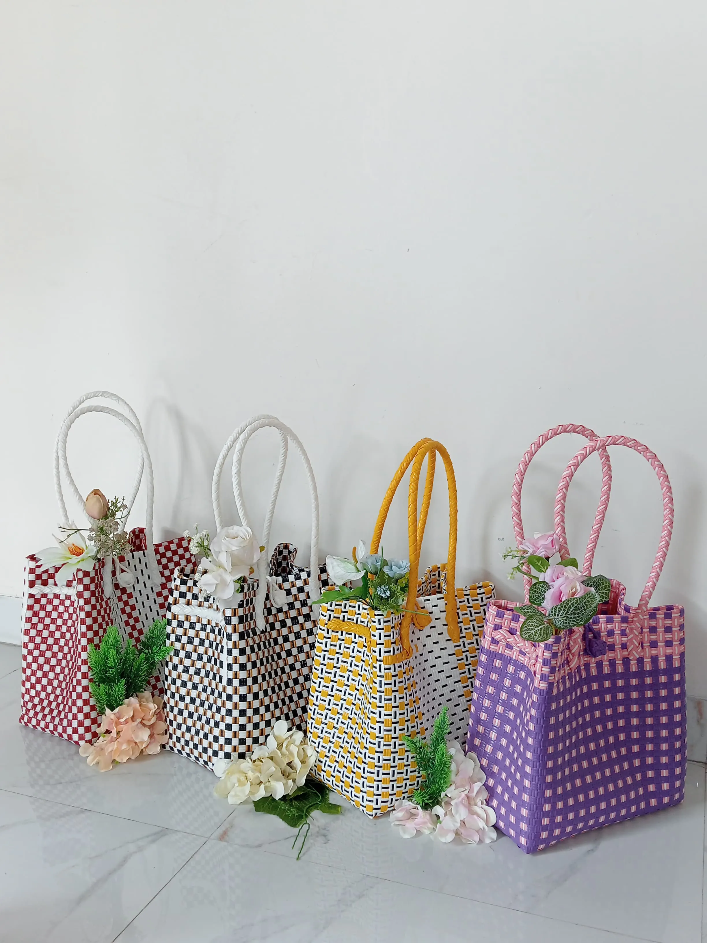 Suplier Tas Anyaman Plastik Banyuwangi Distributor Tas Anyaman Plastik  Banyuwangi