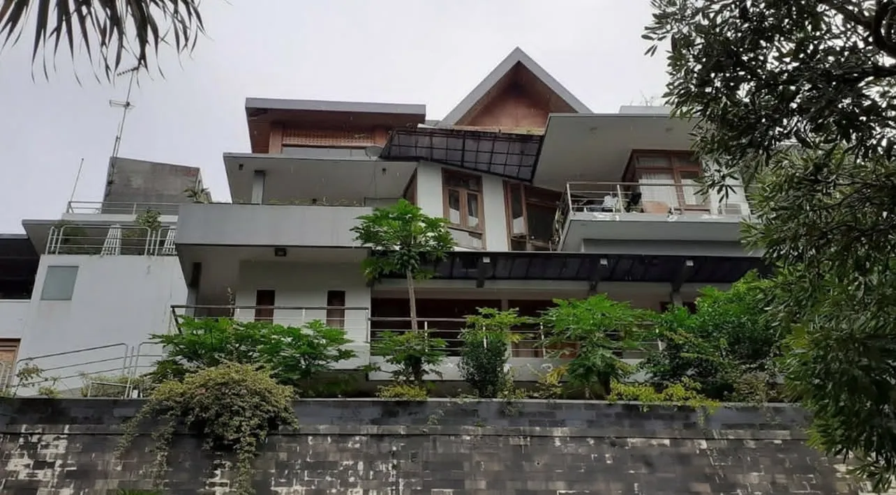 Dijual Rumah Mewah di Perum Villa Tidar Indah Kota Malang