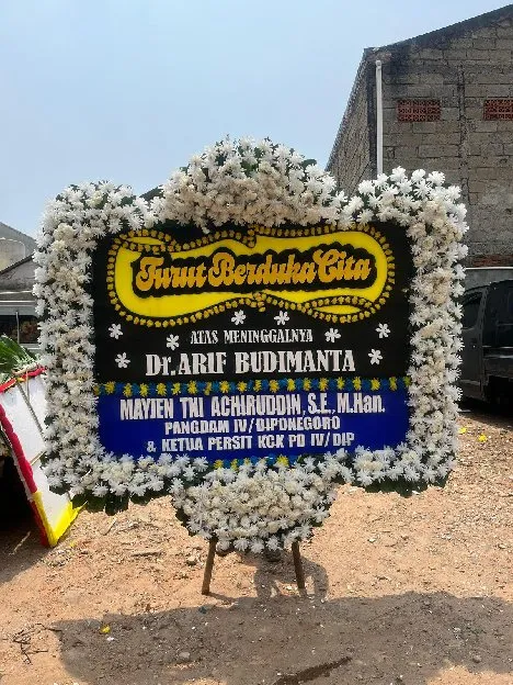 Ain Florist Karangan Bunga papan di Jakarta Timur