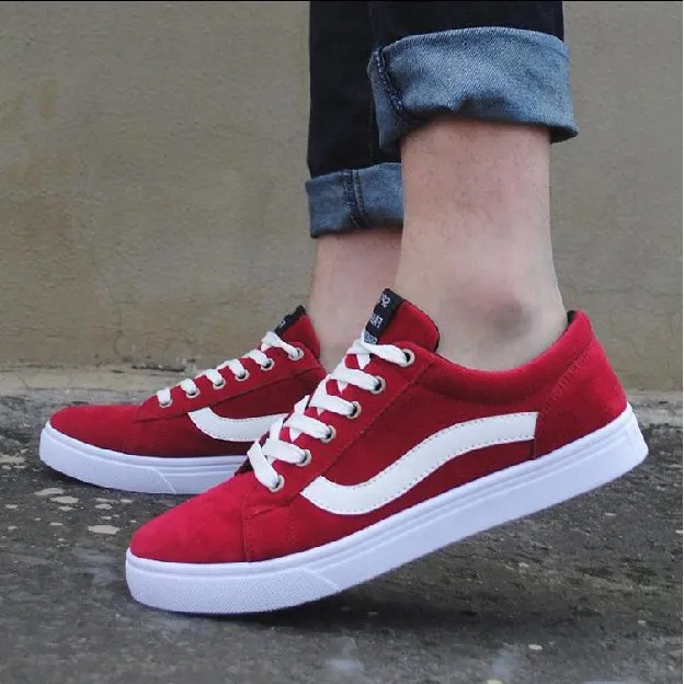 Sepatu sneaker pria van old