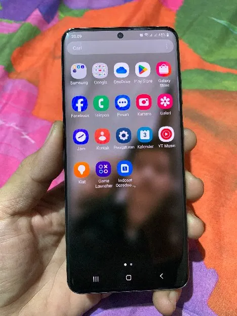SAMSUNG GALAXY S20