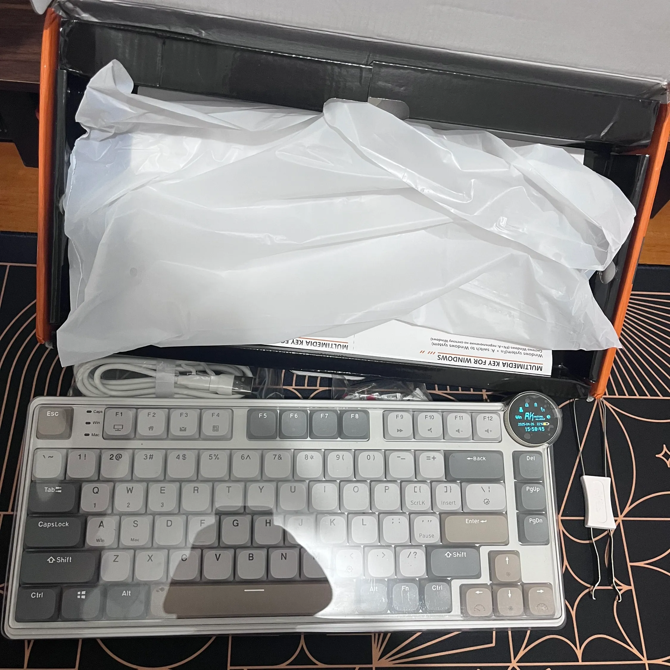 Royal kludge n80 low profile mechanical keyboard