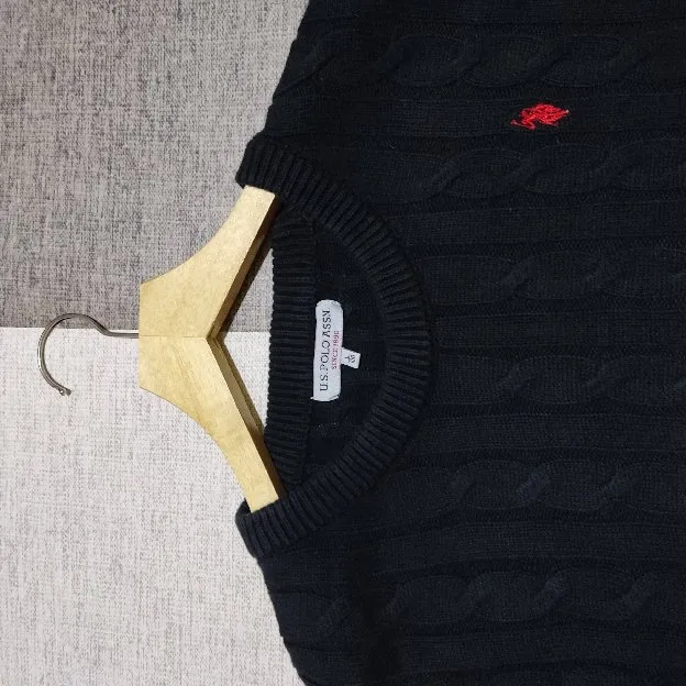 Cable Knitwear US Polo Assn colour Black Size L Preloved