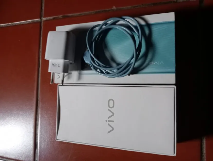 HANDPHONE VIVO Y15S SECOND
