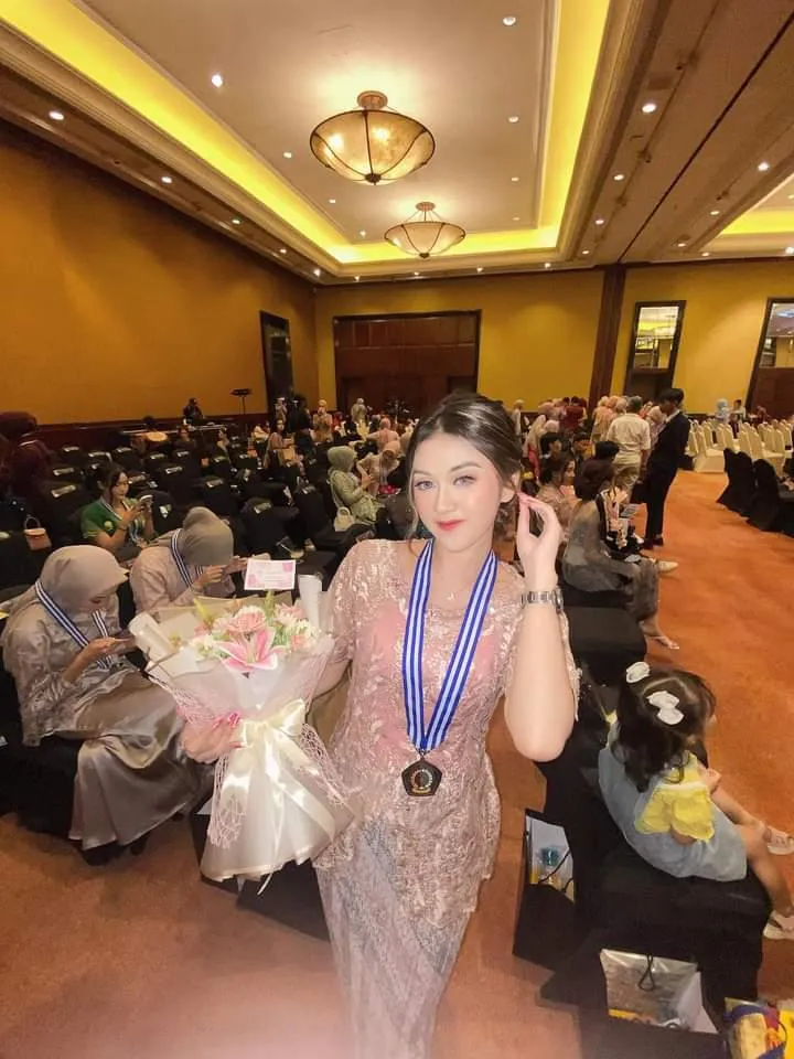 Favorit, Tempat Kebaya Modern, Kebaya Lengan Pendek, Bandung, NENG LINA KEBAYA