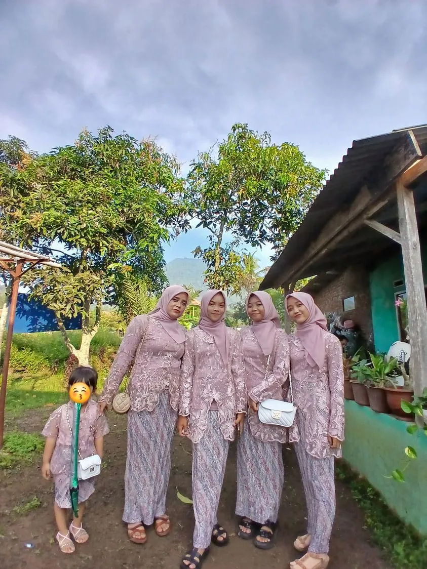Terlengkap, Kebaya Hijab, Kebaya Brokat, Riau, NENG LINA KEBAYA