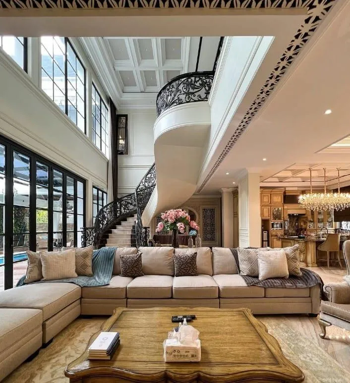 Rumah mewah siap huni american style di kemang jakarta selatan